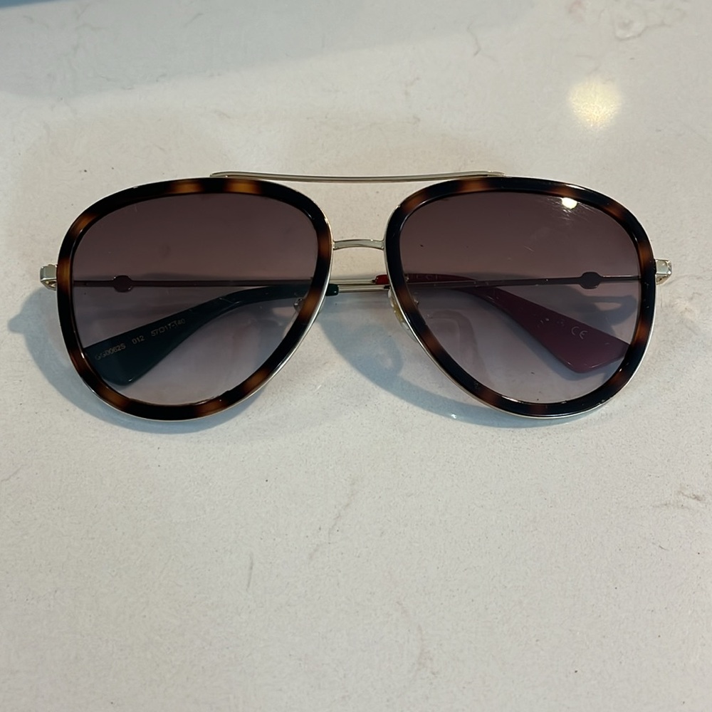 GUCCI Aviator Sunglasses Tortoise